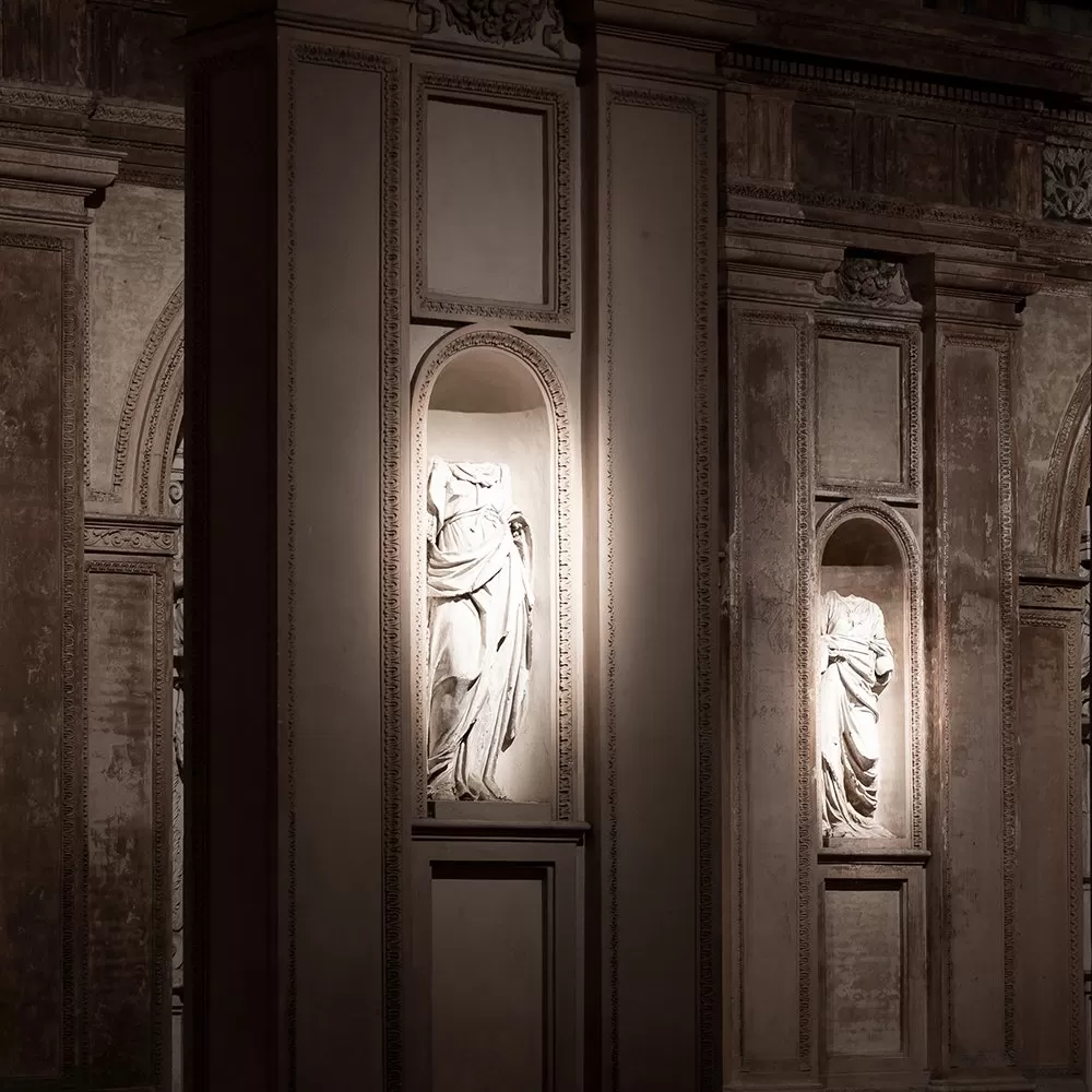 Spot Ceiling/Wall 4 Spot Ceiling/Wall - Image 2