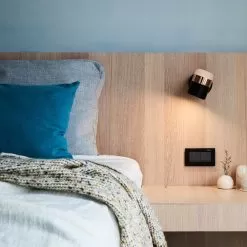 Ling Wall -Lighting Store seed ling wall image 005