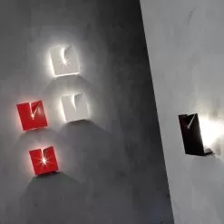 Crack Wall -Lighting Store zavaluce crack wall image5