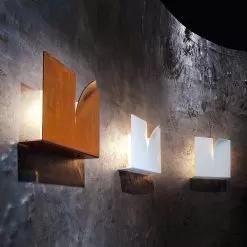 Crack Wall -Lighting Store zavaluce crack wall image7